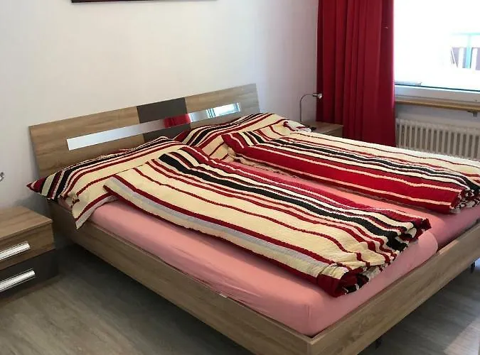 Gstein C4 لوكباد